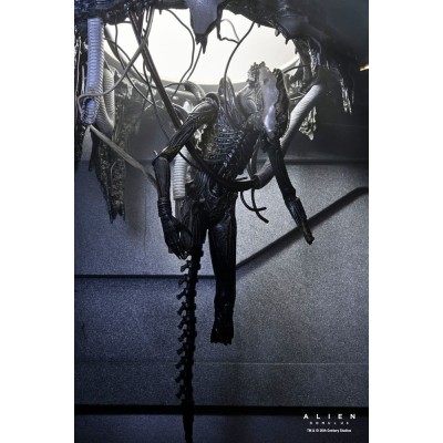 Figurka Alien Romulus Deluxe Suspended Lab Xenomorph XX121 18 cm